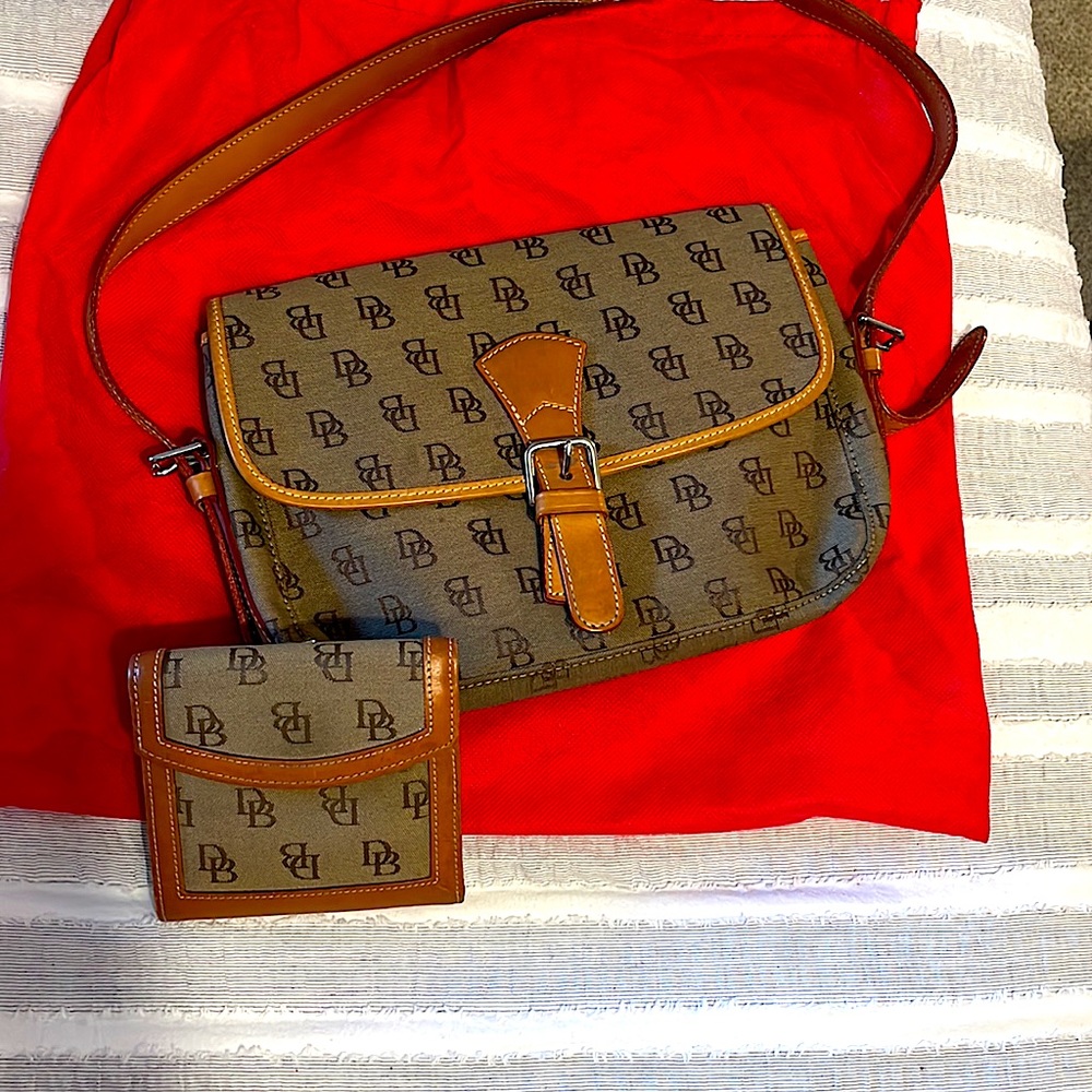 RARE - Dooney & Bourke monogram canvas and leather purse and wallet set!
